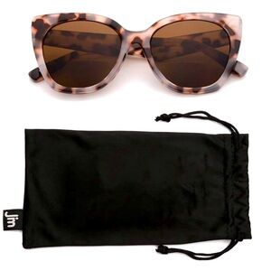 Bifocal sunglasses 2.5 readers UV protection magnifier lower quarter NWT cat eye